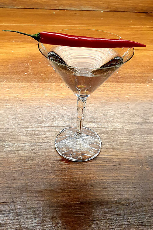 Cocktail Spicy Honey Martini bei Pegelturm Gin Neuwied